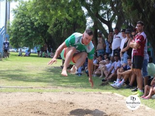 
<a style='margin-left: 5px;' class='btn btn-xs btn-social btn-facebook' href='https://www.facebook.com/sharer/sharer.php?u=https://boladovale.com.br/imgs/800-800-90/conteudo/fotos/1740/img9018.jpg' rel='popup' data-width='500' data-height='400'><i class='fa fa-facebook'></i>Compartilhar <span class='hidden-xs'>no Facebook</span>
</a> 
<a class='btn btn-default btn-xs' target='_blank' href='imgs/800-800-90/conteudo/fotos/1740/img9018.jpg'>
<span class='glyphicon glyphicon-cloud-download'></span> Salvar
</a> 
<span></span>