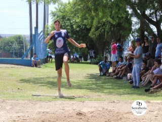 
<a style='margin-left: 5px;' class='btn btn-xs btn-social btn-facebook' href='https://www.facebook.com/sharer/sharer.php?u=https://boladovale.com.br/imgs/800-800-90/conteudo/fotos/1740/img9231.jpg' rel='popup' data-width='500' data-height='400'><i class='fa fa-facebook'></i>Compartilhar <span class='hidden-xs'>no Facebook</span>
</a> 
<a class='btn btn-default btn-xs' target='_blank' href='imgs/800-800-90/conteudo/fotos/1740/img9231.jpg'>
<span class='glyphicon glyphicon-cloud-download'></span> Salvar
</a> 
<span></span>