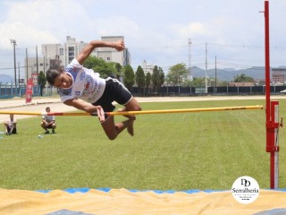 
<a style='margin-left: 5px;' class='btn btn-xs btn-social btn-facebook' href='https://www.facebook.com/sharer/sharer.php?u=https://boladovale.com.br/imgs/800-800-90/conteudo/fotos/1742/img9592.jpg' rel='popup' data-width='500' data-height='400'><i class='fa fa-facebook'></i>Compartilhar <span class='hidden-xs'>no Facebook</span>
</a> 
<a class='btn btn-default btn-xs' target='_blank' href='imgs/800-800-90/conteudo/fotos/1742/img9592.jpg'>
<span class='glyphicon glyphicon-cloud-download'></span> Salvar
</a> 
<span></span>
