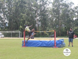 
<a style='margin-left: 5px;' class='btn btn-xs btn-social btn-facebook' href='https://www.facebook.com/sharer/sharer.php?u=https://boladovale.com.br/imgs/800-800-90/conteudo/fotos/1742/img9849.jpg' rel='popup' data-width='500' data-height='400'><i class='fa fa-facebook'></i>Compartilhar <span class='hidden-xs'>no Facebook</span>
</a> 
<a class='btn btn-default btn-xs' target='_blank' href='imgs/800-800-90/conteudo/fotos/1742/img9849.jpg'>
<span class='glyphicon glyphicon-cloud-download'></span> Salvar
</a> 
<span></span>