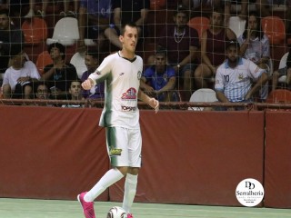 
<a style='margin-left: 5px;' class='btn btn-xs btn-social btn-facebook' href='https://www.facebook.com/sharer/sharer.php?u=https://boladovale.com.br/imgs/800-800-90/conteudo/fotos/1747/img0072.jpg' rel='popup' data-width='500' data-height='400'><i class='fa fa-facebook'></i>Compartilhar <span class='hidden-xs'>no Facebook</span>
</a> 
<a class='btn btn-default btn-xs' target='_blank' href='imgs/800-800-90/conteudo/fotos/1747/img0072.jpg'>
<span class='glyphicon glyphicon-cloud-download'></span> Salvar
</a> 
<span></span>