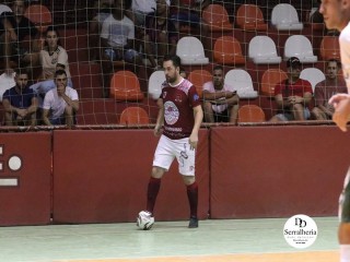 
<a style='margin-left: 5px;' class='btn btn-xs btn-social btn-facebook' href='https://www.facebook.com/sharer/sharer.php?u=https://boladovale.com.br/imgs/800-800-90/conteudo/fotos/1747/img0101.jpg' rel='popup' data-width='500' data-height='400'><i class='fa fa-facebook'></i>Compartilhar <span class='hidden-xs'>no Facebook</span>
</a> 
<a class='btn btn-default btn-xs' target='_blank' href='imgs/800-800-90/conteudo/fotos/1747/img0101.jpg'>
<span class='glyphicon glyphicon-cloud-download'></span> Salvar
</a> 
<span></span>