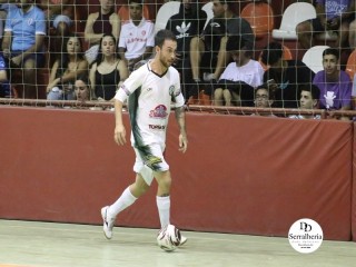 
<a style='margin-left: 5px;' class='btn btn-xs btn-social btn-facebook' href='https://www.facebook.com/sharer/sharer.php?u=https://boladovale.com.br/imgs/800-800-90/conteudo/fotos/1747/img0104.jpg' rel='popup' data-width='500' data-height='400'><i class='fa fa-facebook'></i>Compartilhar <span class='hidden-xs'>no Facebook</span>
</a> 
<a class='btn btn-default btn-xs' target='_blank' href='imgs/800-800-90/conteudo/fotos/1747/img0104.jpg'>
<span class='glyphicon glyphicon-cloud-download'></span> Salvar
</a> 
<span></span>