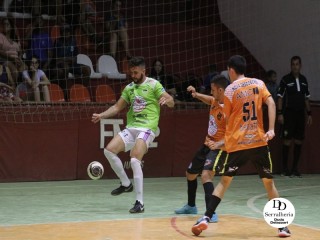 
<a style='margin-left: 5px;' class='btn btn-xs btn-social btn-facebook' href='https://www.facebook.com/sharer/sharer.php?u=https://boladovale.com.br/imgs/800-800-90/conteudo/fotos/1753/img0610.jpg' rel='popup' data-width='500' data-height='400'><i class='fa fa-facebook'></i>Compartilhar <span class='hidden-xs'>no Facebook</span>
</a> 
<a class='btn btn-default btn-xs' target='_blank' href='imgs/800-800-90/conteudo/fotos/1753/img0610.jpg'>
<span class='glyphicon glyphicon-cloud-download'></span> Salvar
</a> 
<span></span>
