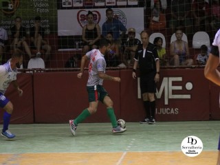 
<a style='margin-left: 5px;' class='btn btn-xs btn-social btn-facebook' href='https://www.facebook.com/sharer/sharer.php?u=https://boladovale.com.br/imgs/800-800-90/conteudo/fotos/1754/img0693.jpg' rel='popup' data-width='500' data-height='400'><i class='fa fa-facebook'></i>Compartilhar <span class='hidden-xs'>no Facebook</span>
</a> 
<a class='btn btn-default btn-xs' target='_blank' href='imgs/800-800-90/conteudo/fotos/1754/img0693.jpg'>
<span class='glyphicon glyphicon-cloud-download'></span> Salvar
</a> 
<span></span>