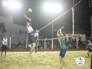 
<a style='margin-left: 5px;' class='btn btn-xs btn-social btn-facebook' href='https://www.facebook.com/sharer/sharer.php?u=https://boladovale.com.br/imgs/800-800-90/conteudo/fotos/1755/img0556.jpg' rel='popup' data-width='500' data-height='400'><i class='fa fa-facebook'></i>Compartilhar <span class='hidden-xs'>no Facebook</span>
</a> 
<a class='btn btn-default btn-xs' target='_blank' href='imgs/800-800-90/conteudo/fotos/1755/img0556.jpg'>
<span class='glyphicon glyphicon-cloud-download'></span> Salvar
</a> 
<span></span>
