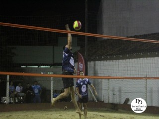 
<a style='margin-left: 5px;' class='btn btn-xs btn-social btn-facebook' href='https://www.facebook.com/sharer/sharer.php?u=https://boladovale.com.br/imgs/800-800-90/conteudo/fotos/1755/img0613.jpg' rel='popup' data-width='500' data-height='400'><i class='fa fa-facebook'></i>Compartilhar <span class='hidden-xs'>no Facebook</span>
</a> 
<a class='btn btn-default btn-xs' target='_blank' href='imgs/800-800-90/conteudo/fotos/1755/img0613.jpg'>
<span class='glyphicon glyphicon-cloud-download'></span> Salvar
</a> 
<span></span>