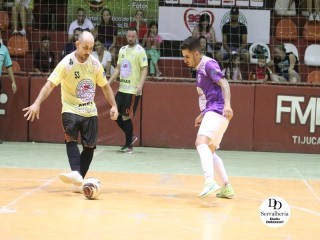 
<a style='margin-left: 5px;' class='btn btn-xs btn-social btn-facebook' href='https://www.facebook.com/sharer/sharer.php?u=https://boladovale.com.br/imgs/800-800-90/conteudo/fotos/1771/img2032.jpg' rel='popup' data-width='500' data-height='400'><i class='fa fa-facebook'></i>Compartilhar <span class='hidden-xs'>no Facebook</span>
</a> 
<a class='btn btn-default btn-xs' target='_blank' href='imgs/800-800-90/conteudo/fotos/1771/img2032.jpg'>
<span class='glyphicon glyphicon-cloud-download'></span> Salvar
</a> 
<span></span>