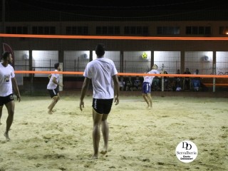 
<a style='margin-left: 5px;' class='btn btn-xs btn-social btn-facebook' href='https://www.facebook.com/sharer/sharer.php?u=https://boladovale.com.br/imgs/800-800-90/conteudo/fotos/1786/img3296.jpg' rel='popup' data-width='500' data-height='400'><i class='fa fa-facebook'></i>Compartilhar <span class='hidden-xs'>no Facebook</span>
</a> 
<a class='btn btn-default btn-xs' target='_blank' href='imgs/800-800-90/conteudo/fotos/1786/img3296.jpg'>
<span class='glyphicon glyphicon-cloud-download'></span> Salvar
</a> 
<span></span>