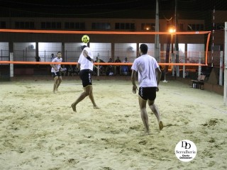 
<a style='margin-left: 5px;' class='btn btn-xs btn-social btn-facebook' href='https://www.facebook.com/sharer/sharer.php?u=https://boladovale.com.br/imgs/800-800-90/conteudo/fotos/1786/img3312.jpg' rel='popup' data-width='500' data-height='400'><i class='fa fa-facebook'></i>Compartilhar <span class='hidden-xs'>no Facebook</span>
</a> 
<a class='btn btn-default btn-xs' target='_blank' href='imgs/800-800-90/conteudo/fotos/1786/img3312.jpg'>
<span class='glyphicon glyphicon-cloud-download'></span> Salvar
</a> 
<span></span>