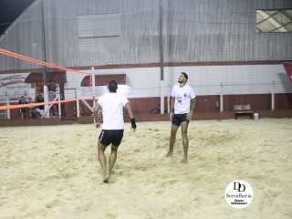 
<a style='margin-left: 5px;' class='btn btn-xs btn-social btn-facebook' href='https://www.facebook.com/sharer/sharer.php?u=https://boladovale.com.br/imgs/800-800-90/conteudo/fotos/1786/img3319.jpg' rel='popup' data-width='500' data-height='400'><i class='fa fa-facebook'></i>Compartilhar <span class='hidden-xs'>no Facebook</span>
</a> 
<a class='btn btn-default btn-xs' target='_blank' href='imgs/800-800-90/conteudo/fotos/1786/img3319.jpg'>
<span class='glyphicon glyphicon-cloud-download'></span> Salvar
</a> 
<span></span>