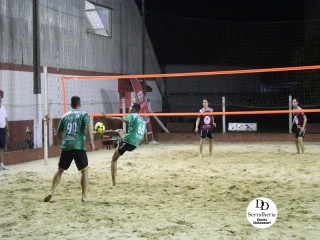 
<a style='margin-left: 5px;' class='btn btn-xs btn-social btn-facebook' href='https://www.facebook.com/sharer/sharer.php?u=https://boladovale.com.br/imgs/800-800-90/conteudo/fotos/1786/img3546.jpg' rel='popup' data-width='500' data-height='400'><i class='fa fa-facebook'></i>Compartilhar <span class='hidden-xs'>no Facebook</span>
</a> 
<a class='btn btn-default btn-xs' target='_blank' href='imgs/800-800-90/conteudo/fotos/1786/img3546.jpg'>
<span class='glyphicon glyphicon-cloud-download'></span> Salvar
</a> 
<span></span>