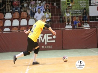
<a style='margin-left: 5px;' class='btn btn-xs btn-social btn-facebook' href='https://www.facebook.com/sharer/sharer.php?u=https://boladovale.com.br/imgs/800-800-90/conteudo/fotos/1788/img2357.jpg' rel='popup' data-width='500' data-height='400'><i class='fa fa-facebook'></i>Compartilhar <span class='hidden-xs'>no Facebook</span>
</a> 
<a class='btn btn-default btn-xs' target='_blank' href='imgs/800-800-90/conteudo/fotos/1788/img2357.jpg'>
<span class='glyphicon glyphicon-cloud-download'></span> Salvar
</a> 
<span></span>