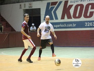 
<a style='margin-left: 5px;' class='btn btn-xs btn-social btn-facebook' href='https://www.facebook.com/sharer/sharer.php?u=https://boladovale.com.br/imgs/800-800-90/conteudo/fotos/1790/img2570.jpg' rel='popup' data-width='500' data-height='400'><i class='fa fa-facebook'></i>Compartilhar <span class='hidden-xs'>no Facebook</span>
</a> 
<a class='btn btn-default btn-xs' target='_blank' href='imgs/800-800-90/conteudo/fotos/1790/img2570.jpg'>
<span class='glyphicon glyphicon-cloud-download'></span> Salvar
</a> 
<span></span>