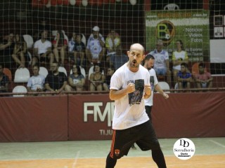 
<a style='margin-left: 5px;' class='btn btn-xs btn-social btn-facebook' href='https://www.facebook.com/sharer/sharer.php?u=https://boladovale.com.br/imgs/800-800-90/conteudo/fotos/1790/img2591.jpg' rel='popup' data-width='500' data-height='400'><i class='fa fa-facebook'></i>Compartilhar <span class='hidden-xs'>no Facebook</span>
</a> 
<a class='btn btn-default btn-xs' target='_blank' href='imgs/800-800-90/conteudo/fotos/1790/img2591.jpg'>
<span class='glyphicon glyphicon-cloud-download'></span> Salvar
</a> 
<span></span>