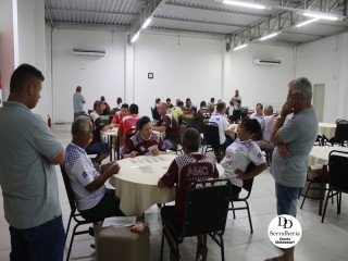 
<a style='margin-left: 5px;' class='btn btn-xs btn-social btn-facebook' href='https://www.facebook.com/sharer/sharer.php?u=https://boladovale.com.br/imgs/800-800-90/conteudo/fotos/1794/img3760.jpg' rel='popup' data-width='500' data-height='400'><i class='fa fa-facebook'></i>Compartilhar <span class='hidden-xs'>no Facebook</span>
</a> 
<a class='btn btn-default btn-xs' target='_blank' href='imgs/800-800-90/conteudo/fotos/1794/img3760.jpg'>
<span class='glyphicon glyphicon-cloud-download'></span> Salvar
</a> 
<span></span>