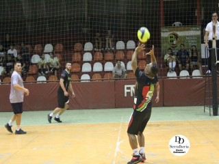 
<a style='margin-left: 5px;' class='btn btn-xs btn-social btn-facebook' href='https://www.facebook.com/sharer/sharer.php?u=https://boladovale.com.br/imgs/800-800-90/conteudo/fotos/1795/img3059.jpg' rel='popup' data-width='500' data-height='400'><i class='fa fa-facebook'></i>Compartilhar <span class='hidden-xs'>no Facebook</span>
</a> 
<a class='btn btn-default btn-xs' target='_blank' href='imgs/800-800-90/conteudo/fotos/1795/img3059.jpg'>
<span class='glyphicon glyphicon-cloud-download'></span> Salvar
</a> 
<span></span>
