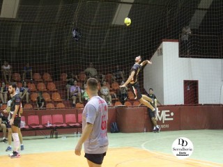 
<a style='margin-left: 5px;' class='btn btn-xs btn-social btn-facebook' href='https://www.facebook.com/sharer/sharer.php?u=https://boladovale.com.br/imgs/800-800-90/conteudo/fotos/1795/img3122.jpg' rel='popup' data-width='500' data-height='400'><i class='fa fa-facebook'></i>Compartilhar <span class='hidden-xs'>no Facebook</span>
</a> 
<a class='btn btn-default btn-xs' target='_blank' href='imgs/800-800-90/conteudo/fotos/1795/img3122.jpg'>
<span class='glyphicon glyphicon-cloud-download'></span> Salvar
</a> 
<span></span>