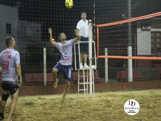 
<a style='margin-left: 5px;' class='btn btn-xs btn-social btn-facebook' href='https://www.facebook.com/sharer/sharer.php?u=https://boladovale.com.br/imgs/800-800-90/conteudo/fotos/1796/img2989.jpg' rel='popup' data-width='500' data-height='400'><i class='fa fa-facebook'></i>Compartilhar <span class='hidden-xs'>no Facebook</span>
</a> 
<a class='btn btn-default btn-xs' target='_blank' href='imgs/800-800-90/conteudo/fotos/1796/img2989.jpg'>
<span class='glyphicon glyphicon-cloud-download'></span> Salvar
</a> 
<span></span>