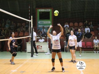 
<a style='margin-left: 5px;' class='btn btn-xs btn-social btn-facebook' href='https://www.facebook.com/sharer/sharer.php?u=https://boladovale.com.br/imgs/800-800-90/conteudo/fotos/1806/img5165.jpg' rel='popup' data-width='500' data-height='400'><i class='fa fa-facebook'></i>Compartilhar <span class='hidden-xs'>no Facebook</span>
</a> 
<a class='btn btn-default btn-xs' target='_blank' href='imgs/800-800-90/conteudo/fotos/1806/img5165.jpg'>
<span class='glyphicon glyphicon-cloud-download'></span> Salvar
</a> 
<span></span>