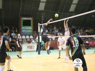 
<a style='margin-left: 5px;' class='btn btn-xs btn-social btn-facebook' href='https://www.facebook.com/sharer/sharer.php?u=https://boladovale.com.br/imgs/800-800-90/conteudo/fotos/1807/img5369.jpg' rel='popup' data-width='500' data-height='400'><i class='fa fa-facebook'></i>Compartilhar <span class='hidden-xs'>no Facebook</span>
</a> 
<a class='btn btn-default btn-xs' target='_blank' href='imgs/800-800-90/conteudo/fotos/1807/img5369.jpg'>
<span class='glyphicon glyphicon-cloud-download'></span> Salvar
</a> 
<span></span>