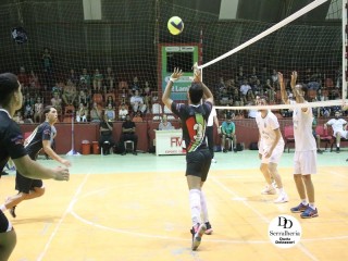 
<a style='margin-left: 5px;' class='btn btn-xs btn-social btn-facebook' href='https://www.facebook.com/sharer/sharer.php?u=https://boladovale.com.br/imgs/800-800-90/conteudo/fotos/1807/img5377.jpg' rel='popup' data-width='500' data-height='400'><i class='fa fa-facebook'></i>Compartilhar <span class='hidden-xs'>no Facebook</span>
</a> 
<a class='btn btn-default btn-xs' target='_blank' href='imgs/800-800-90/conteudo/fotos/1807/img5377.jpg'>
<span class='glyphicon glyphicon-cloud-download'></span> Salvar
</a> 
<span></span>