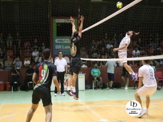 
<a style='margin-left: 5px;' class='btn btn-xs btn-social btn-facebook' href='https://www.facebook.com/sharer/sharer.php?u=https://boladovale.com.br/imgs/800-800-90/conteudo/fotos/1807/img5379.jpg' rel='popup' data-width='500' data-height='400'><i class='fa fa-facebook'></i>Compartilhar <span class='hidden-xs'>no Facebook</span>
</a> 
<a class='btn btn-default btn-xs' target='_blank' href='imgs/800-800-90/conteudo/fotos/1807/img5379.jpg'>
<span class='glyphicon glyphicon-cloud-download'></span> Salvar
</a> 
<span></span>