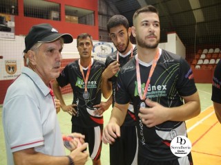 
<a style='margin-left: 5px;' class='btn btn-xs btn-social btn-facebook' href='https://www.facebook.com/sharer/sharer.php?u=https://boladovale.com.br/imgs/800-800-90/conteudo/fotos/1807/img5466.jpg' rel='popup' data-width='500' data-height='400'><i class='fa fa-facebook'></i>Compartilhar <span class='hidden-xs'>no Facebook</span>
</a> 
<a class='btn btn-default btn-xs' target='_blank' href='imgs/800-800-90/conteudo/fotos/1807/img5466.jpg'>
<span class='glyphicon glyphicon-cloud-download'></span> Salvar
</a> 
<span></span>