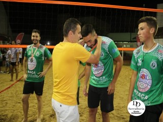 
<a style='margin-left: 5px;' class='btn btn-xs btn-social btn-facebook' href='https://www.facebook.com/sharer/sharer.php?u=https://boladovale.com.br/imgs/800-800-90/conteudo/fotos/1809/img5934.jpg' rel='popup' data-width='500' data-height='400'><i class='fa fa-facebook'></i>Compartilhar <span class='hidden-xs'>no Facebook</span>
</a> 
<a class='btn btn-default btn-xs' target='_blank' href='imgs/800-800-90/conteudo/fotos/1809/img5934.jpg'>
<span class='glyphicon glyphicon-cloud-download'></span> Salvar
</a> 
<span></span>
