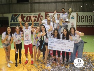 
<a style='margin-left: 5px;' class='btn btn-xs btn-social btn-facebook' href='https://www.facebook.com/sharer/sharer.php?u=https://boladovale.com.br/imgs/800-800-90/conteudo/fotos/1813/img6018.jpg' rel='popup' data-width='500' data-height='400'><i class='fa fa-facebook'></i>Compartilhar <span class='hidden-xs'>no Facebook</span>
</a> 
<a class='btn btn-default btn-xs' target='_blank' href='imgs/800-800-90/conteudo/fotos/1813/img6018.jpg'>
<span class='glyphicon glyphicon-cloud-download'></span> Salvar
</a> 
<span></span>