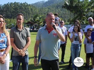 
<a style='margin-left: 5px;' class='btn btn-xs btn-social btn-facebook' href='https://www.facebook.com/sharer/sharer.php?u=https://boladovale.com.br/imgs/800-800-90/conteudo/fotos/1815/img4774.jpg' rel='popup' data-width='500' data-height='400'><i class='fa fa-facebook'></i>Compartilhar <span class='hidden-xs'>no Facebook</span>
</a> 
<a class='btn btn-default btn-xs' target='_blank' href='imgs/800-800-90/conteudo/fotos/1815/img4774.jpg'>
<span class='glyphicon glyphicon-cloud-download'></span> Salvar
</a> 
<span></span>