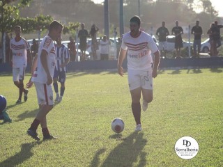 
<a style='margin-left: 5px;' class='btn btn-xs btn-social btn-facebook' href='https://www.facebook.com/sharer/sharer.php?u=https://boladovale.com.br/imgs/800-800-90/conteudo/fotos/1817/img5588.jpg' rel='popup' data-width='500' data-height='400'><i class='fa fa-facebook'></i>Compartilhar <span class='hidden-xs'>no Facebook</span>
</a> 
<a class='btn btn-default btn-xs' target='_blank' href='imgs/800-800-90/conteudo/fotos/1817/img5588.jpg'>
<span class='glyphicon glyphicon-cloud-download'></span> Salvar
</a> 
<span></span>