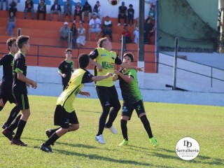
<a style='margin-left: 5px;' class='btn btn-xs btn-social btn-facebook' href='https://www.facebook.com/sharer/sharer.php?u=https://boladovale.com.br/imgs/800-800-90/conteudo/fotos/1840/img9850.jpg' rel='popup' data-width='500' data-height='400'><i class='fa fa-facebook'></i>Compartilhar <span class='hidden-xs'>no Facebook</span>
</a> 
<a class='btn btn-default btn-xs' target='_blank' href='imgs/800-800-90/conteudo/fotos/1840/img9850.jpg'>
<span class='glyphicon glyphicon-cloud-download'></span> Salvar
</a> 
<span></span>