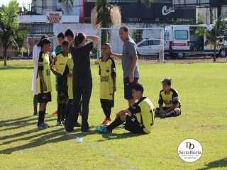 
<a style='margin-left: 5px;' class='btn btn-xs btn-social btn-facebook' href='https://www.facebook.com/sharer/sharer.php?u=https://boladovale.com.br/imgs/800-800-90/conteudo/fotos/1840/img9921.jpg' rel='popup' data-width='500' data-height='400'><i class='fa fa-facebook'></i>Compartilhar <span class='hidden-xs'>no Facebook</span>
</a> 
<a class='btn btn-default btn-xs' target='_blank' href='imgs/800-800-90/conteudo/fotos/1840/img9921.jpg'>
<span class='glyphicon glyphicon-cloud-download'></span> Salvar
</a> 
<span></span>