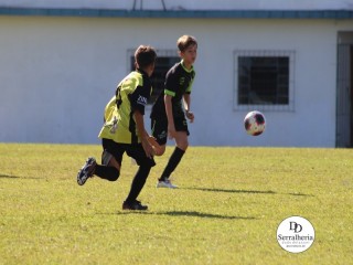 
<a style='margin-left: 5px;' class='btn btn-xs btn-social btn-facebook' href='https://www.facebook.com/sharer/sharer.php?u=https://boladovale.com.br/imgs/800-800-90/conteudo/fotos/1840/img9965.jpg' rel='popup' data-width='500' data-height='400'><i class='fa fa-facebook'></i>Compartilhar <span class='hidden-xs'>no Facebook</span>
</a> 
<a class='btn btn-default btn-xs' target='_blank' href='imgs/800-800-90/conteudo/fotos/1840/img9965.jpg'>
<span class='glyphicon glyphicon-cloud-download'></span> Salvar
</a> 
<span></span>