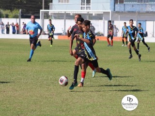 
<a style='margin-left: 5px;' class='btn btn-xs btn-social btn-facebook' href='https://www.facebook.com/sharer/sharer.php?u=https://boladovale.com.br/imgs/800-800-90/conteudo/fotos/1841/img0135.jpg' rel='popup' data-width='500' data-height='400'><i class='fa fa-facebook'></i>Compartilhar <span class='hidden-xs'>no Facebook</span>
</a> 
<a class='btn btn-default btn-xs' target='_blank' href='imgs/800-800-90/conteudo/fotos/1841/img0135.jpg'>
<span class='glyphicon glyphicon-cloud-download'></span> Salvar
</a> 
<span></span>