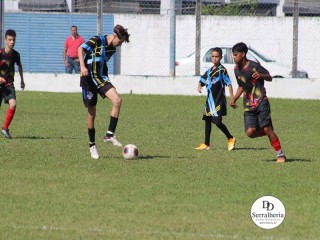 
<a style='margin-left: 5px;' class='btn btn-xs btn-social btn-facebook' href='https://www.facebook.com/sharer/sharer.php?u=https://boladovale.com.br/imgs/800-800-90/conteudo/fotos/1841/img0201.jpg' rel='popup' data-width='500' data-height='400'><i class='fa fa-facebook'></i>Compartilhar <span class='hidden-xs'>no Facebook</span>
</a> 
<a class='btn btn-default btn-xs' target='_blank' href='imgs/800-800-90/conteudo/fotos/1841/img0201.jpg'>
<span class='glyphicon glyphicon-cloud-download'></span> Salvar
</a> 
<span></span>