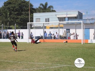
<a style='margin-left: 5px;' class='btn btn-xs btn-social btn-facebook' href='https://www.facebook.com/sharer/sharer.php?u=https://boladovale.com.br/imgs/800-800-90/conteudo/fotos/1841/img0250.jpg' rel='popup' data-width='500' data-height='400'><i class='fa fa-facebook'></i>Compartilhar <span class='hidden-xs'>no Facebook</span>
</a> 
<a class='btn btn-default btn-xs' target='_blank' href='imgs/800-800-90/conteudo/fotos/1841/img0250.jpg'>
<span class='glyphicon glyphicon-cloud-download'></span> Salvar
</a> 
<span></span>
