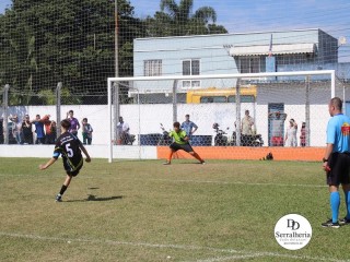 
<a style='margin-left: 5px;' class='btn btn-xs btn-social btn-facebook' href='https://www.facebook.com/sharer/sharer.php?u=https://boladovale.com.br/imgs/800-800-90/conteudo/fotos/1841/img0258.jpg' rel='popup' data-width='500' data-height='400'><i class='fa fa-facebook'></i>Compartilhar <span class='hidden-xs'>no Facebook</span>
</a> 
<a class='btn btn-default btn-xs' target='_blank' href='imgs/800-800-90/conteudo/fotos/1841/img0258.jpg'>
<span class='glyphicon glyphicon-cloud-download'></span> Salvar
</a> 
<span></span>