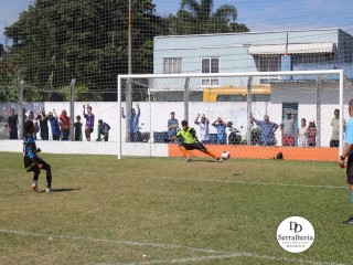 
<a style='margin-left: 5px;' class='btn btn-xs btn-social btn-facebook' href='https://www.facebook.com/sharer/sharer.php?u=https://boladovale.com.br/imgs/800-800-90/conteudo/fotos/1841/img0303.jpg' rel='popup' data-width='500' data-height='400'><i class='fa fa-facebook'></i>Compartilhar <span class='hidden-xs'>no Facebook</span>
</a> 
<a class='btn btn-default btn-xs' target='_blank' href='imgs/800-800-90/conteudo/fotos/1841/img0303.jpg'>
<span class='glyphicon glyphicon-cloud-download'></span> Salvar
</a> 
<span></span>