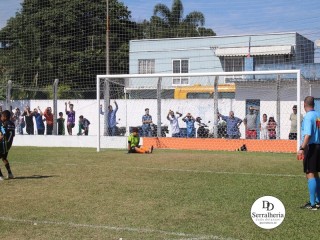 
<a style='margin-left: 5px;' class='btn btn-xs btn-social btn-facebook' href='https://www.facebook.com/sharer/sharer.php?u=https://boladovale.com.br/imgs/800-800-90/conteudo/fotos/1841/img0307.jpg' rel='popup' data-width='500' data-height='400'><i class='fa fa-facebook'></i>Compartilhar <span class='hidden-xs'>no Facebook</span>
</a> 
<a class='btn btn-default btn-xs' target='_blank' href='imgs/800-800-90/conteudo/fotos/1841/img0307.jpg'>
<span class='glyphicon glyphicon-cloud-download'></span> Salvar
</a> 
<span></span>