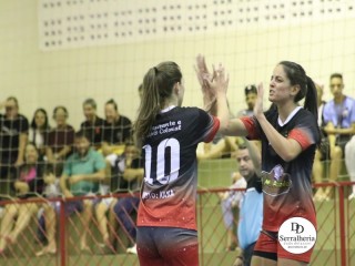 
<a style='margin-left: 5px;' class='btn btn-xs btn-social btn-facebook' href='https://www.facebook.com/sharer/sharer.php?u=https://boladovale.com.br/imgs/800-800-90/conteudo/fotos/1844/img0703.jpg' rel='popup' data-width='500' data-height='400'><i class='fa fa-facebook'></i>Compartilhar <span class='hidden-xs'>no Facebook</span>
</a> 
<a class='btn btn-default btn-xs' target='_blank' href='imgs/800-800-90/conteudo/fotos/1844/img0703.jpg'>
<span class='glyphicon glyphicon-cloud-download'></span> Salvar
</a> 
<span></span>