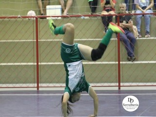 
<a style='margin-left: 5px;' class='btn btn-xs btn-social btn-facebook' href='https://www.facebook.com/sharer/sharer.php?u=https://boladovale.com.br/imgs/800-800-90/conteudo/fotos/1845/img0955.jpg' rel='popup' data-width='500' data-height='400'><i class='fa fa-facebook'></i>Compartilhar <span class='hidden-xs'>no Facebook</span>
</a> 
<a class='btn btn-default btn-xs' target='_blank' href='imgs/800-800-90/conteudo/fotos/1845/img0955.jpg'>
<span class='glyphicon glyphicon-cloud-download'></span> Salvar
</a> 
<span></span>