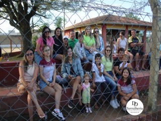 
<a style='margin-left: 5px;' class='btn btn-xs btn-social btn-facebook' href='https://www.facebook.com/sharer/sharer.php?u=https://boladovale.com.br/imgs/800-800-90/conteudo/fotos/1847/img1509.jpg' rel='popup' data-width='500' data-height='400'><i class='fa fa-facebook'></i>Compartilhar <span class='hidden-xs'>no Facebook</span>
</a> 
<a class='btn btn-default btn-xs' target='_blank' href='imgs/800-800-90/conteudo/fotos/1847/img1509.jpg'>
<span class='glyphicon glyphicon-cloud-download'></span> Salvar
</a> 
<span></span>