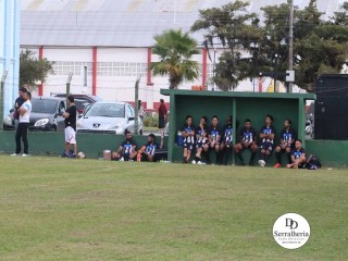 
<a style='margin-left: 5px;' class='btn btn-xs btn-social btn-facebook' href='https://www.facebook.com/sharer/sharer.php?u=https://boladovale.com.br/imgs/800-800-90/conteudo/fotos/1862/img4705.jpg' rel='popup' data-width='500' data-height='400'><i class='fa fa-facebook'></i>Compartilhar <span class='hidden-xs'>no Facebook</span>
</a> 
<a class='btn btn-default btn-xs' target='_blank' href='imgs/800-800-90/conteudo/fotos/1862/img4705.jpg'>
<span class='glyphicon glyphicon-cloud-download'></span> Salvar
</a> 
<span></span>