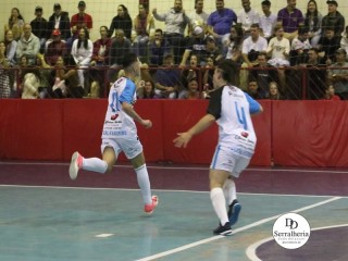 
<a style='margin-left: 5px;' class='btn btn-xs btn-social btn-facebook' href='https://www.facebook.com/sharer/sharer.php?u=https://boladovale.com.br/imgs/800-800-90/conteudo/fotos/1869/img6310.jpg' rel='popup' data-width='500' data-height='400'><i class='fa fa-facebook'></i>Compartilhar <span class='hidden-xs'>no Facebook</span>
</a> 
<a class='btn btn-default btn-xs' target='_blank' href='imgs/800-800-90/conteudo/fotos/1869/img6310.jpg'>
<span class='glyphicon glyphicon-cloud-download'></span> Salvar
</a> 
<span></span>