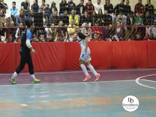 
<a style='margin-left: 5px;' class='btn btn-xs btn-social btn-facebook' href='https://www.facebook.com/sharer/sharer.php?u=https://boladovale.com.br/imgs/800-800-90/conteudo/fotos/1869/img6320.jpg' rel='popup' data-width='500' data-height='400'><i class='fa fa-facebook'></i>Compartilhar <span class='hidden-xs'>no Facebook</span>
</a> 
<a class='btn btn-default btn-xs' target='_blank' href='imgs/800-800-90/conteudo/fotos/1869/img6320.jpg'>
<span class='glyphicon glyphicon-cloud-download'></span> Salvar
</a> 
<span></span>