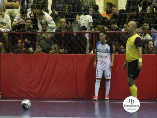 
<a style='margin-left: 5px;' class='btn btn-xs btn-social btn-facebook' href='https://www.facebook.com/sharer/sharer.php?u=https://boladovale.com.br/imgs/800-800-90/conteudo/fotos/1869/img6327.jpg' rel='popup' data-width='500' data-height='400'><i class='fa fa-facebook'></i>Compartilhar <span class='hidden-xs'>no Facebook</span>
</a> 
<a class='btn btn-default btn-xs' target='_blank' href='imgs/800-800-90/conteudo/fotos/1869/img6327.jpg'>
<span class='glyphicon glyphicon-cloud-download'></span> Salvar
</a> 
<span></span>