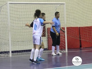 
<a style='margin-left: 5px;' class='btn btn-xs btn-social btn-facebook' href='https://www.facebook.com/sharer/sharer.php?u=https://boladovale.com.br/imgs/800-800-90/conteudo/fotos/1869/img6328.jpg' rel='popup' data-width='500' data-height='400'><i class='fa fa-facebook'></i>Compartilhar <span class='hidden-xs'>no Facebook</span>
</a> 
<a class='btn btn-default btn-xs' target='_blank' href='imgs/800-800-90/conteudo/fotos/1869/img6328.jpg'>
<span class='glyphicon glyphicon-cloud-download'></span> Salvar
</a> 
<span></span>
