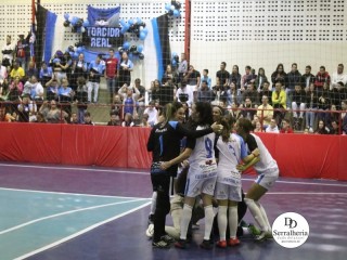 
<a style='margin-left: 5px;' class='btn btn-xs btn-social btn-facebook' href='https://www.facebook.com/sharer/sharer.php?u=https://boladovale.com.br/imgs/800-800-90/conteudo/fotos/1869/img6350.jpg' rel='popup' data-width='500' data-height='400'><i class='fa fa-facebook'></i>Compartilhar <span class='hidden-xs'>no Facebook</span>
</a> 
<a class='btn btn-default btn-xs' target='_blank' href='imgs/800-800-90/conteudo/fotos/1869/img6350.jpg'>
<span class='glyphicon glyphicon-cloud-download'></span> Salvar
</a> 
<span></span>